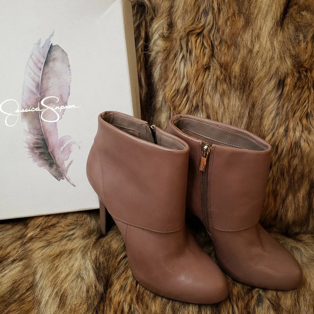 Women's Jessica Simpson ADDEY Platform Ankle Boot Heel SLATER‎ TAUPE NIB 9M